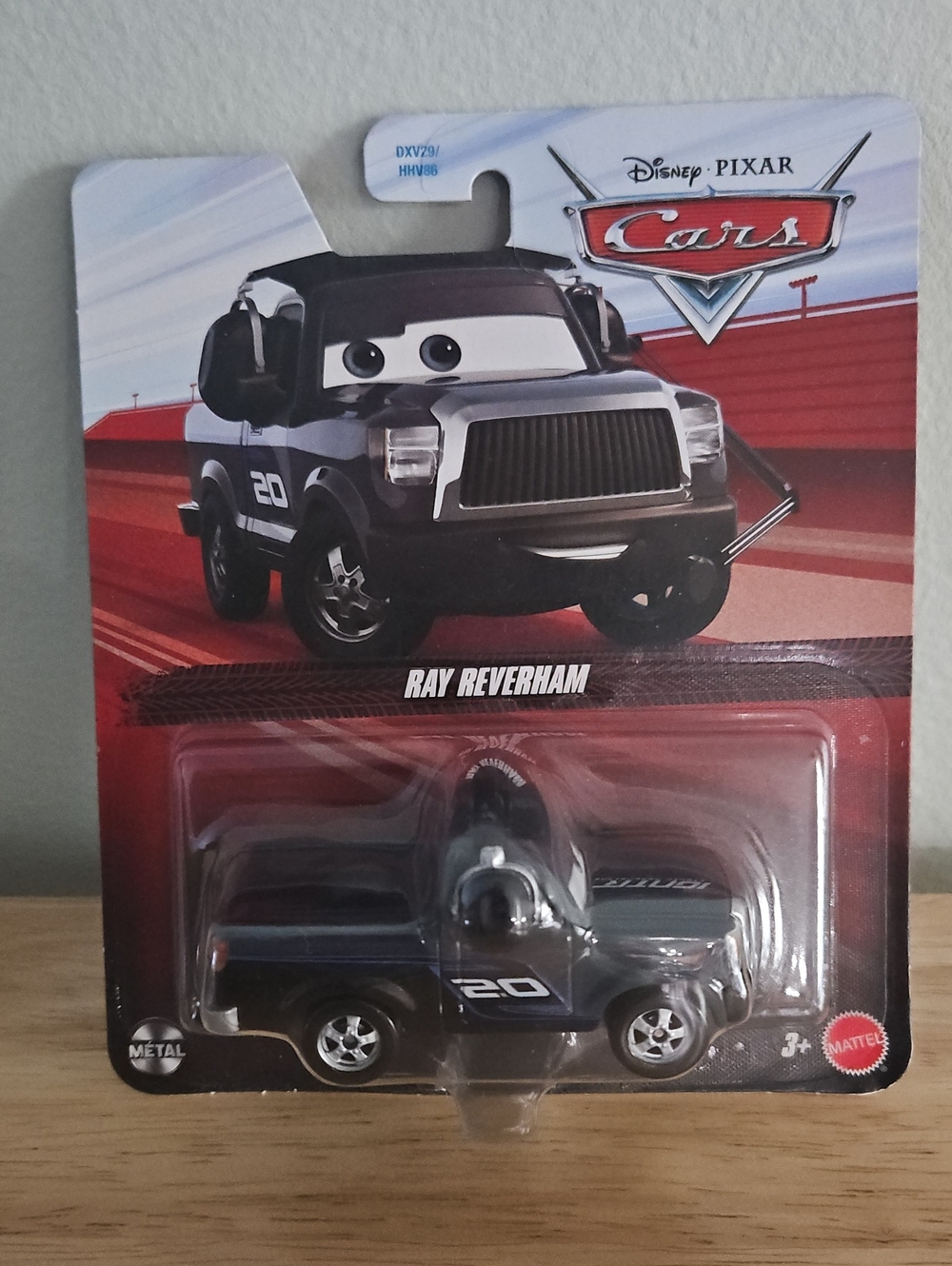 Disney Pixar Cars Ray Reverham #20 IGNTR Crew Chief Diecast New